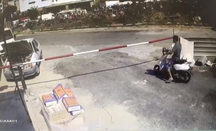 Motosiklet sürücüsünün talihsiz anı