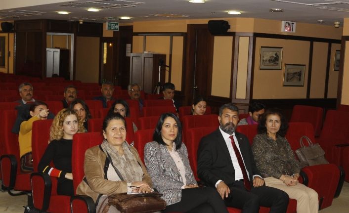 Muhtarlar şiddete uğrayan kadınlara ilk desteği verebilecek