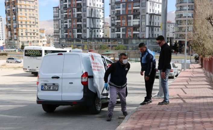 Niğde’de otobüsler dezenfekte edildi