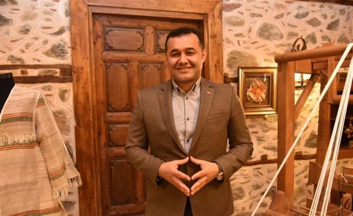 Okulların açıldığı ilk gün 81 ilden 81 okula Alanya muzu