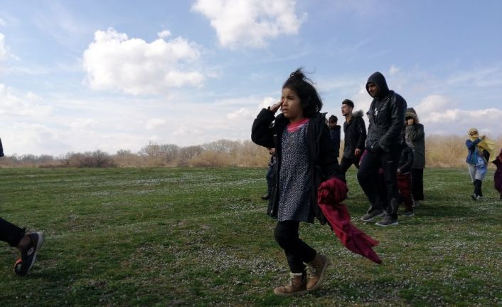 (Özel) Yunan güvenlik güçleri yakaladığı mültecileri zorla Türkiye’ye gönderdi