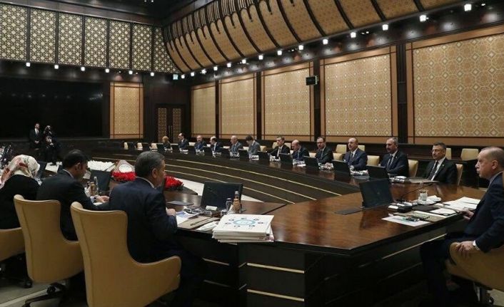 Sağlık Bakanı Koca:”Küresel Koronavirüs salgınına karşı yeni ulusal tedbirleri karara bağladık”