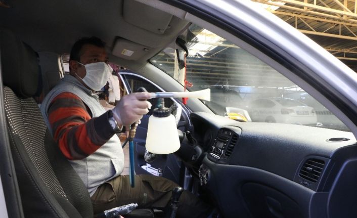 Sağlık çalışanlarının araçlarını ücretsiz dezenfekte edecek