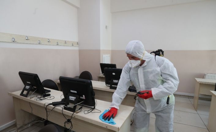 Şahinbey Belediyesi dezenfekte çalışmalarını sürdürüyor