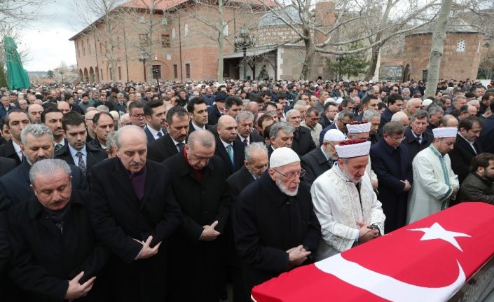 Şevket Kazan son yolculuğuna uğurlandı