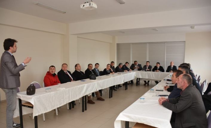 Şuhut’ta "Convit-19 Virüsü ve Bulaşıcı Hastalıklar" toplantısı yapıldı