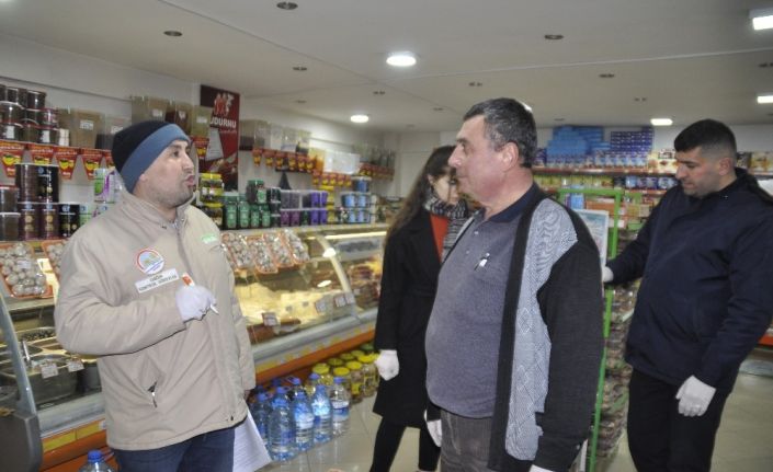Şuhut’ta marketlere Korona virüs bilgilendirmesi ve ürün denetimi