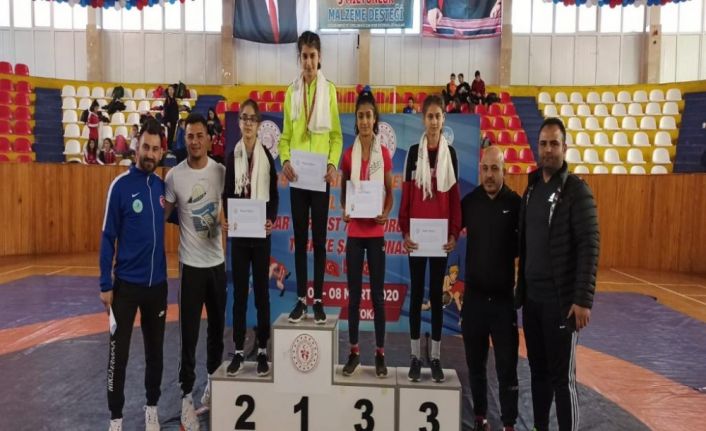 Süleymanpaşa’nın çocukları başarıya doymuyor