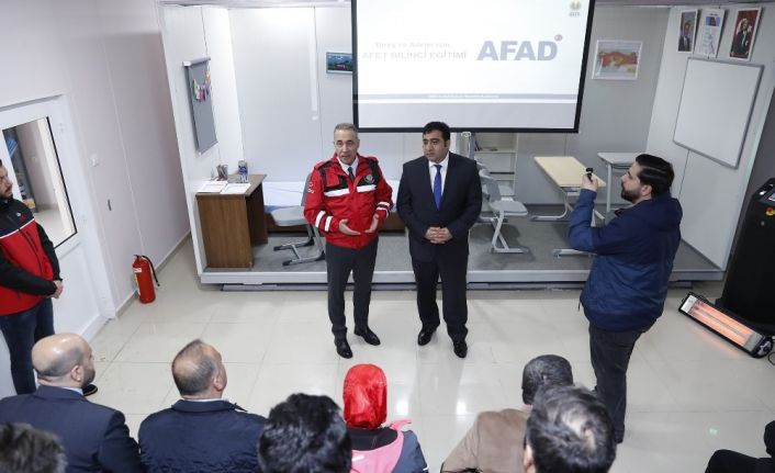 Sultangazi’de deprem eğitimi