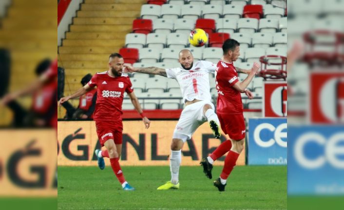 Süper Lig: Antalyaspor: 1- Sivasspor: 0 (Maç sonucu)