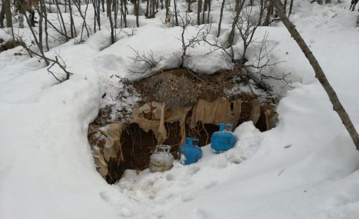 Terör örgütünce araziye gizlenmiş malzemeler ele geçirildi