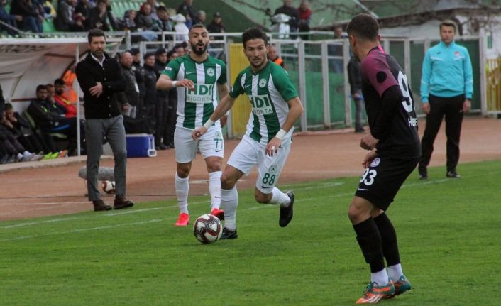 TFF 1. Lig: Giresunspor: 1 - Keçiörengücü: 0 (İlk yarı sonucu)
