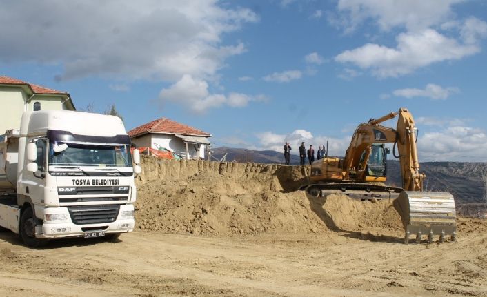 Tosya’da Yatılı Kur’an Kursu inşaatına ilk kazma vuruldu
