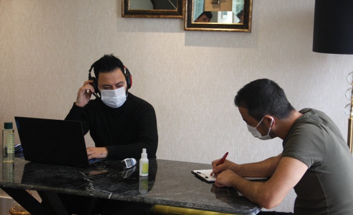 Ünlü isimler korona virüs nedeniyle albüm çalışmalarını evden yürütüyor