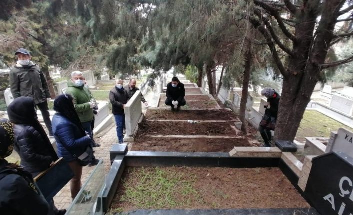Yakını tarafından zatürreden öldüğü söylenen eczacının Türkiye’de korona virüsten ölen ilk kişi olduğu iddia edildi