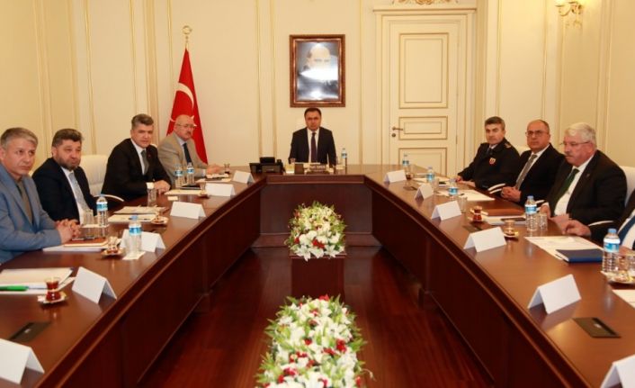 Yeni Koronavirüs toplantısı yapıldı