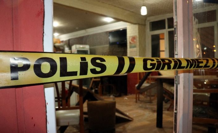 Yer sahibi ile işletme sahibi arasında çıkan kavgada kan aktı: 2 yaralı