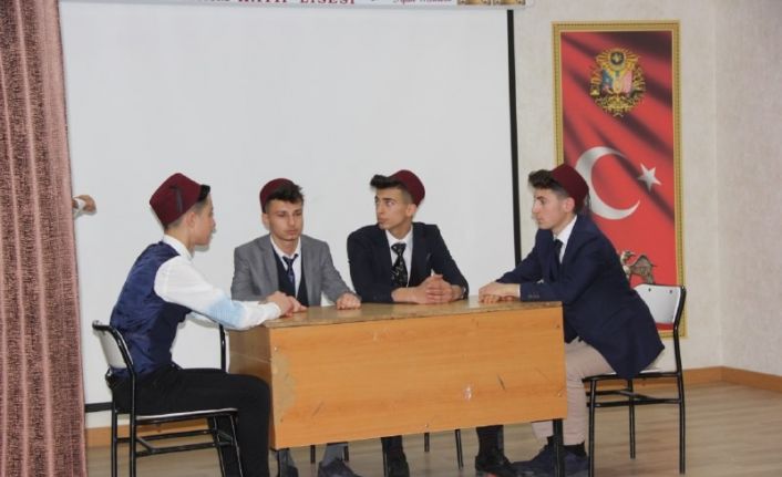 Zara’da Akif anıldı