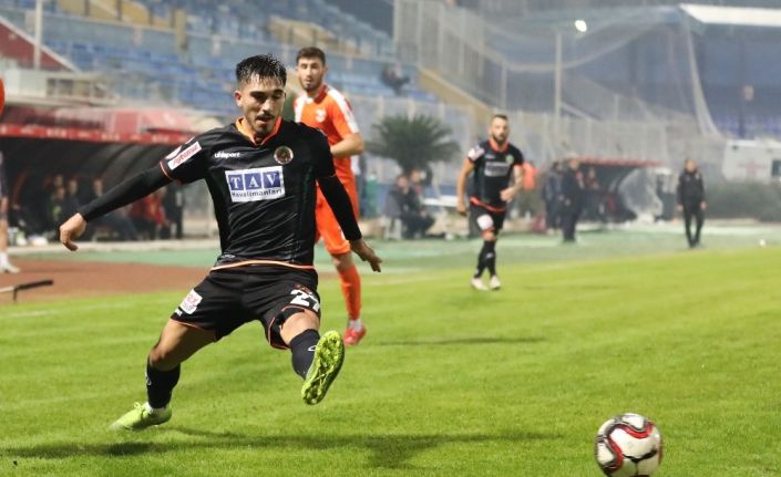 Alanyaspor’da Umut Güneş, sokağa çıkma yasağına giren tek oyuncu oldu