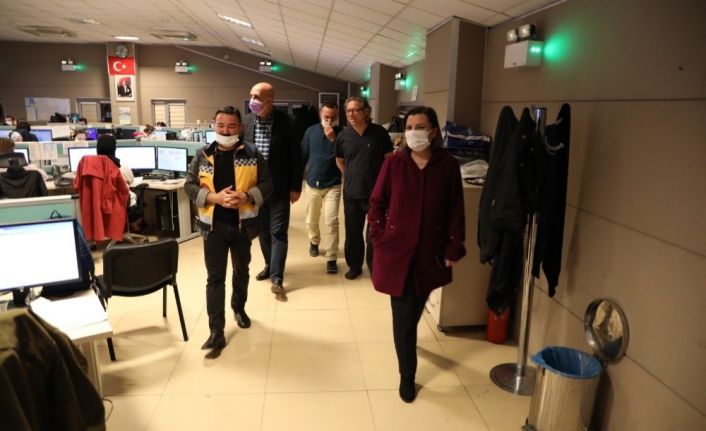 Başkan Hürriyet’ten 112 Acil ve Afet Koordinasyon Merkezine moral ziyareti