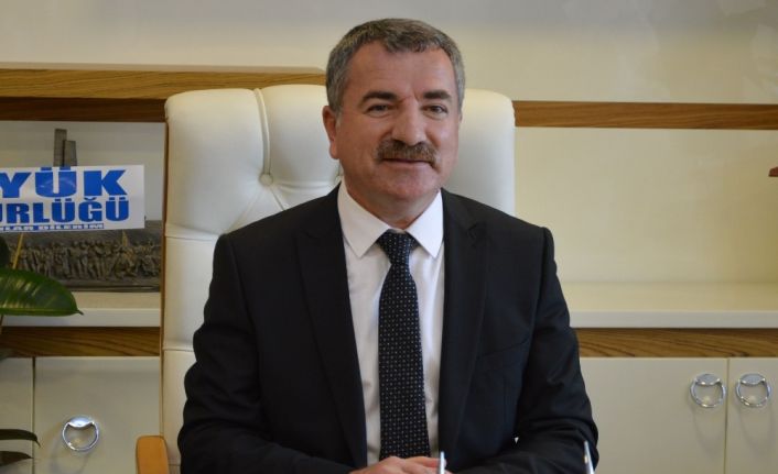 Başkan Özdemir: “Hemşehrilerimizi 23 Nisan saat 21.00’de balkonlarına davet ediyorum"