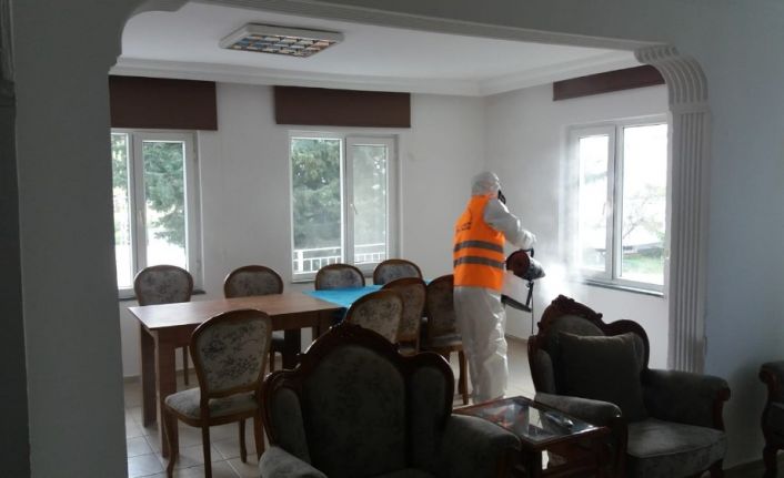 Büyükşehirin ilçelere denzenfekte çalışması devam ediyor