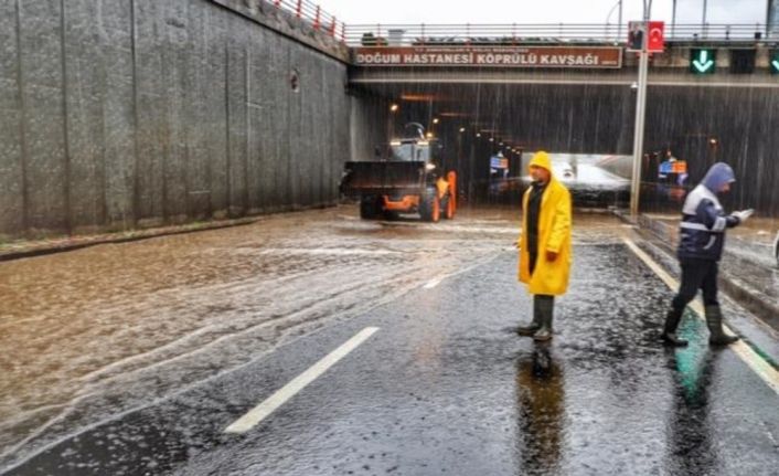 DİSKİ, sağanak yağış nedeniyle 21 ekip ve 55 personelle çalışma yaptı