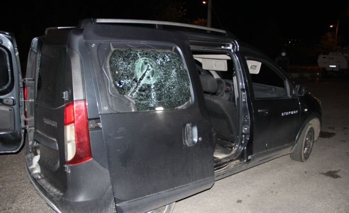 Diyarbakır’da iki grup arasında sopalı, bıçaklı kavga: 2’si ağır 3 yaralı