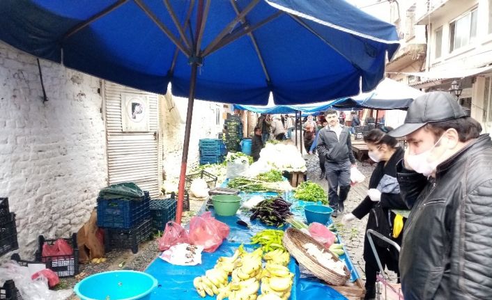 Efeler’de semt pazarları kapatıldı