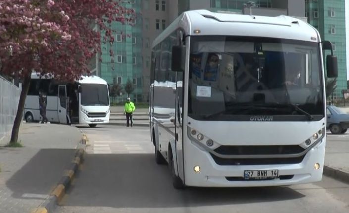Gaziantep’te hükümlüler tahliye edilmeye başlandı