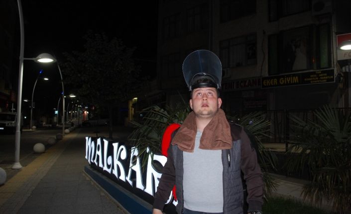 Gökyüzündeki sıralı ışıkları ilk kez gören gençler o anları anlattı