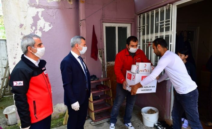 ihtiyaç sahiplerine gıda kolisi