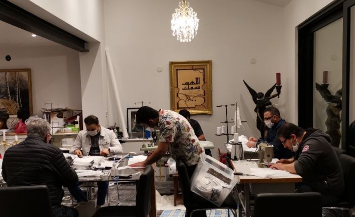 İsveç’te maske dikip ücretsiz dağıtan Iraklılar sosyal medyada kahraman ilan edildi