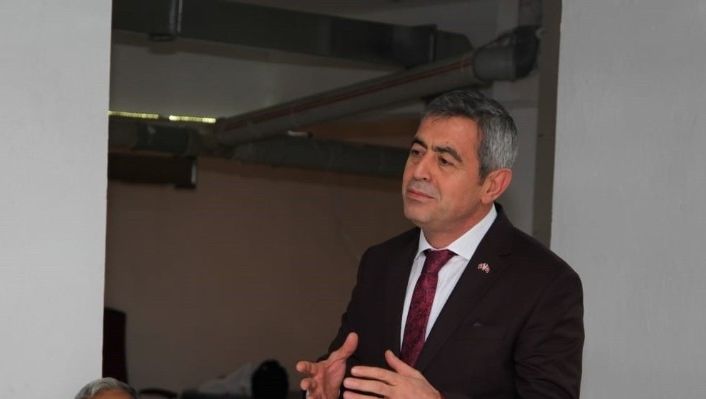 İYİ Parti Büyükşehir Belediyesi Grup Başkan Vekili Yücel, "Çiftçi heyeti oluşturulmalı"