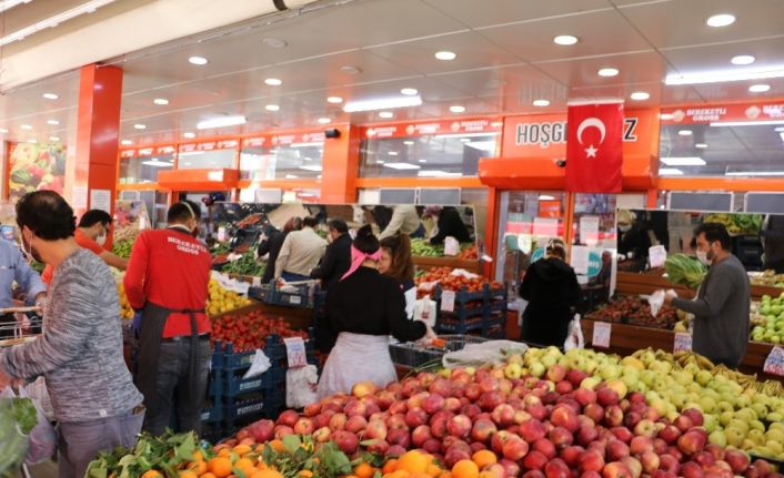 Kahramanmaraş’ta marketlerde Ramazan yoğunluğu