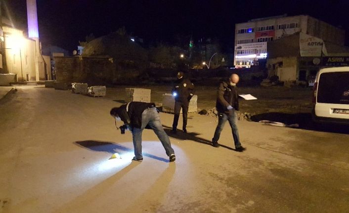 Karaman’da tüfekle üzerine ateş edilen bir kişi, son anda yere yatarak canını kurtardı