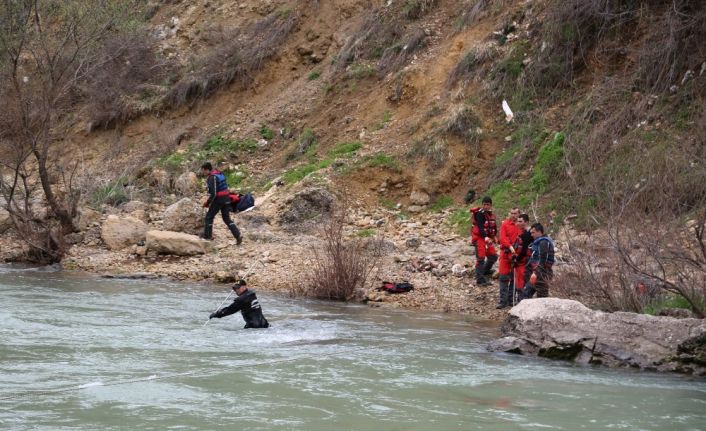 Kayıp Uzman Çavuş Güneş’i arama çalışmaları 4 farklı noktada  sürüyor