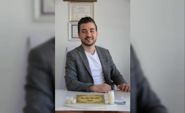 Kayseri Eczacı Odası Başkanı Akın: “Vatandaşlarımız mesaj gelmeden eczanelere maske almaya gitmesinler”