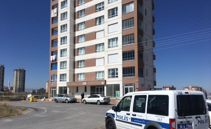 Kayseri’de kapıcılarında korona virüs testi pozitif çıkan 2 bina karantinaya alındı