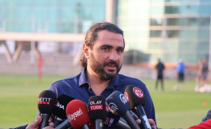 Kayserispor Sportif Direktörü Bölükbaşı: "Ligin oynanması büyük tehlike"