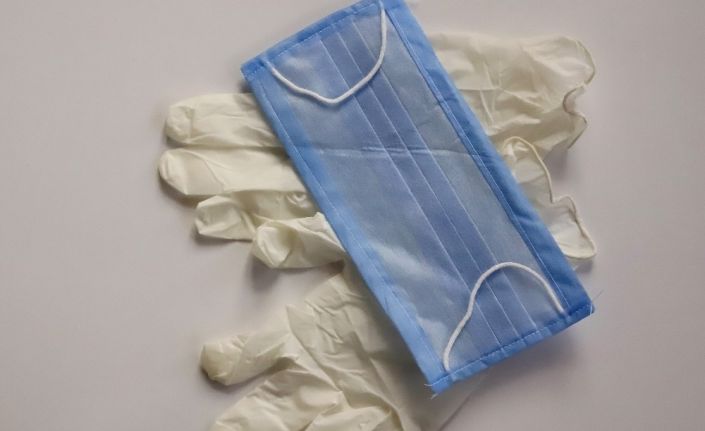 Konya Büyükşehir’den kullanılmış maskeleri ve eldivenleri yerlere atmayın çağrısı