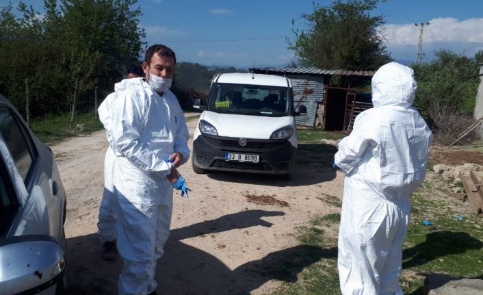 Korona tedavisi gören yaşlı çiftin hayvanlarına ilçe tarım bakıyor