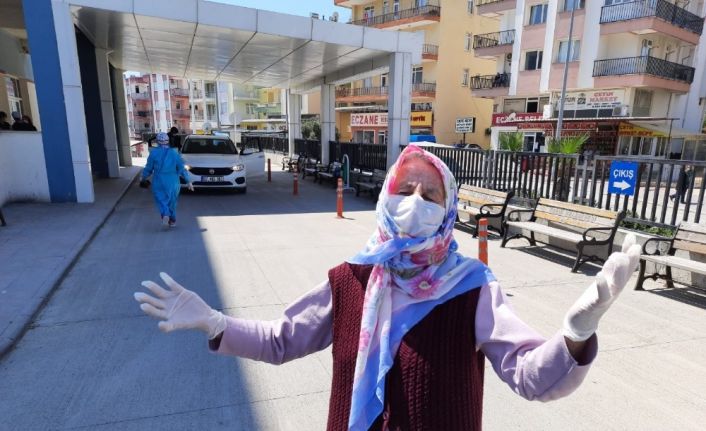 Korona virüsü yenen 70 yaşındaki kadın: “Virüs beni yıkacaktı. Ben virüsü yıktım”