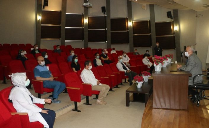 Korona virüsünü yenen sağlık çalışanları göreve geri dönüyor