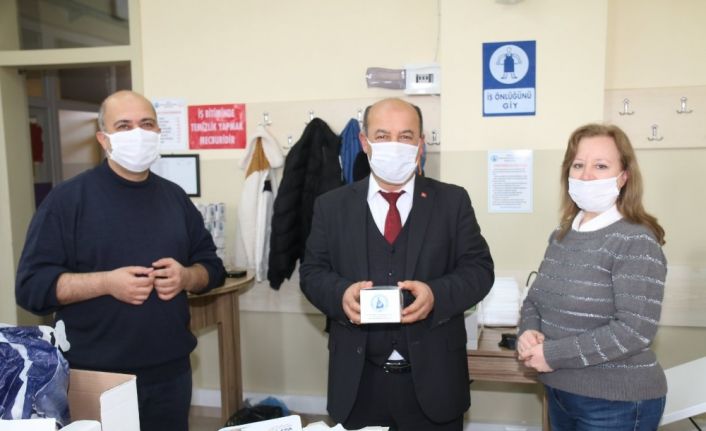 Kütahya’da 0-10 yaş bebek ve çocuklar için maske üretiyorlar