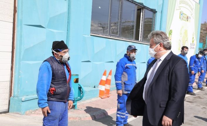 Melikgazi geri dönüşüm tesisinde çalışmalar tüm hızıyla devam ediyor
