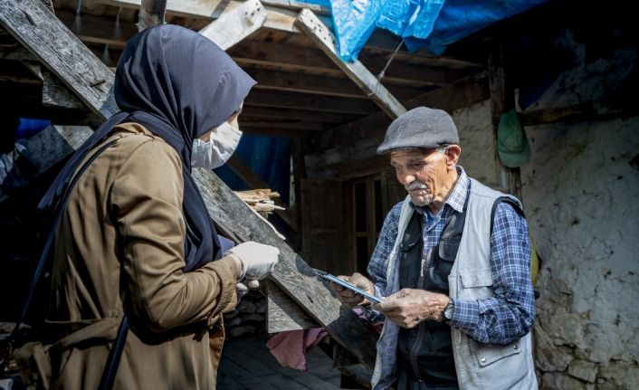 Mersin’de halk kart teslim noktalarında korana virüs sürecinde randevulu sisteme geçildi