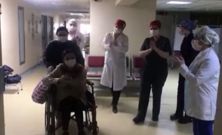 Ordu’da korona virüsünü yenen 3 hasta alkışlarla taburcu edildi