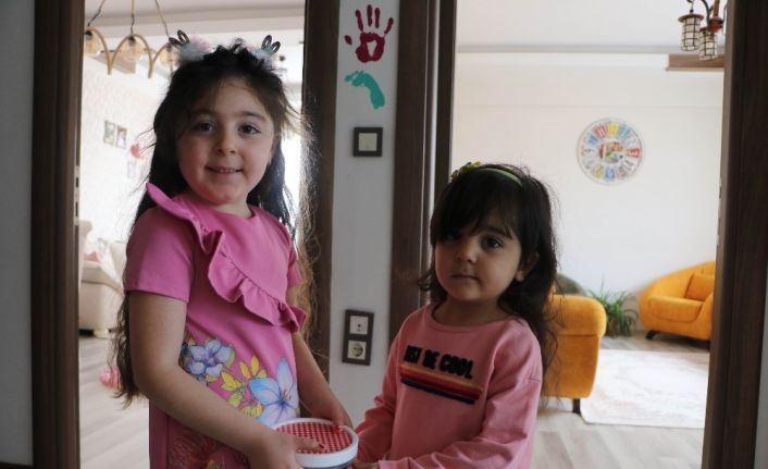 (Özel) ’Biz bize yeteriz Türkiye’m dediler, oyuncak alacakları parayı kampanyaya bağışladılar