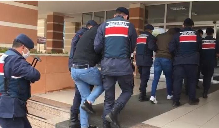 (Özel) Hem halka hizmet ediyorlar hem de suçlularla mücadele ediyorlar